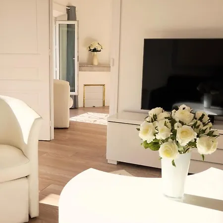 2-br Center Near Croisette & Palais *