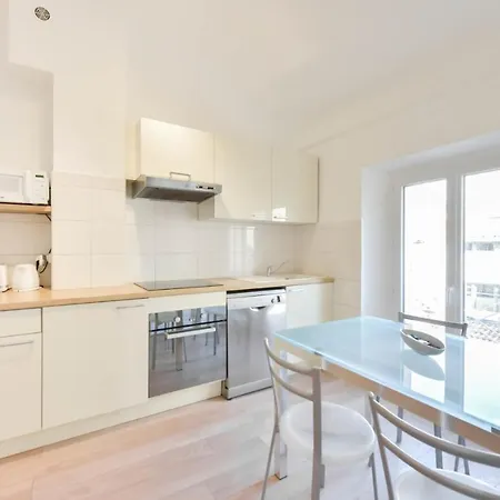 Apartment 2-br Center Near Croisette & Palais Cannes