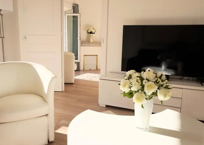 2-br Center Near Croisette & Palais Apartament