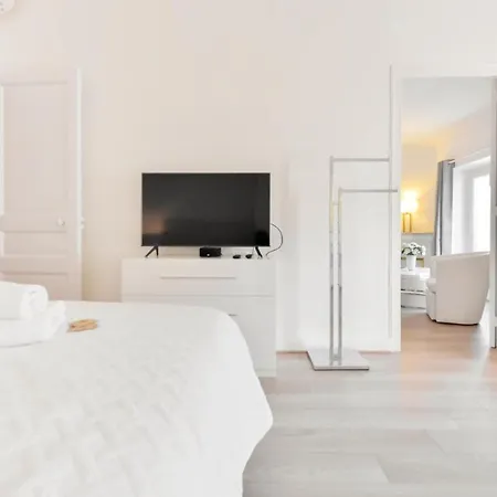 2-br Center Near Croisette & Palais *