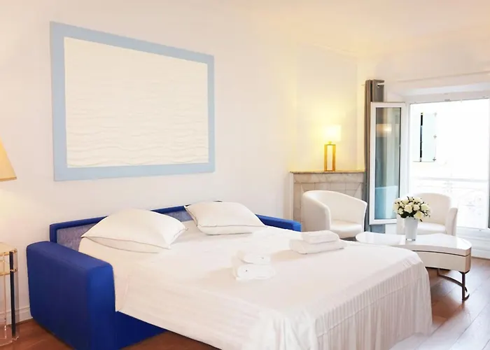 Apartmán 2-br Center Near Croisette & Palais